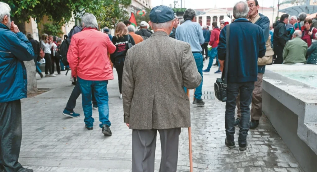 Όλα όσα αλλάζουν στο Ασφαλιστικό: Αυξήσεις στις συντάξεις, τέλος στην προσωπική διαφορά