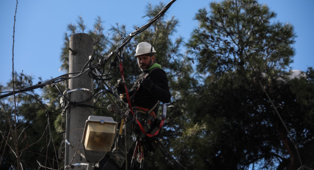 Εργασίες συντήρησης οδικού ηλεκτροφωτισμού στην 27η Επαρχιακή Οδό Θεσσαλονίκης- Μηχανιώνας