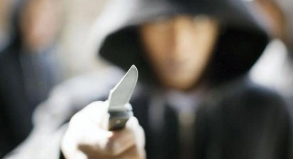 Θεσσαλονίκη: 22χρονος μαχαίρωσε 25χρονο στην Αριστοτέλους - Ο δράστης είχε σε βάρος του ένταλμα σύλληψης