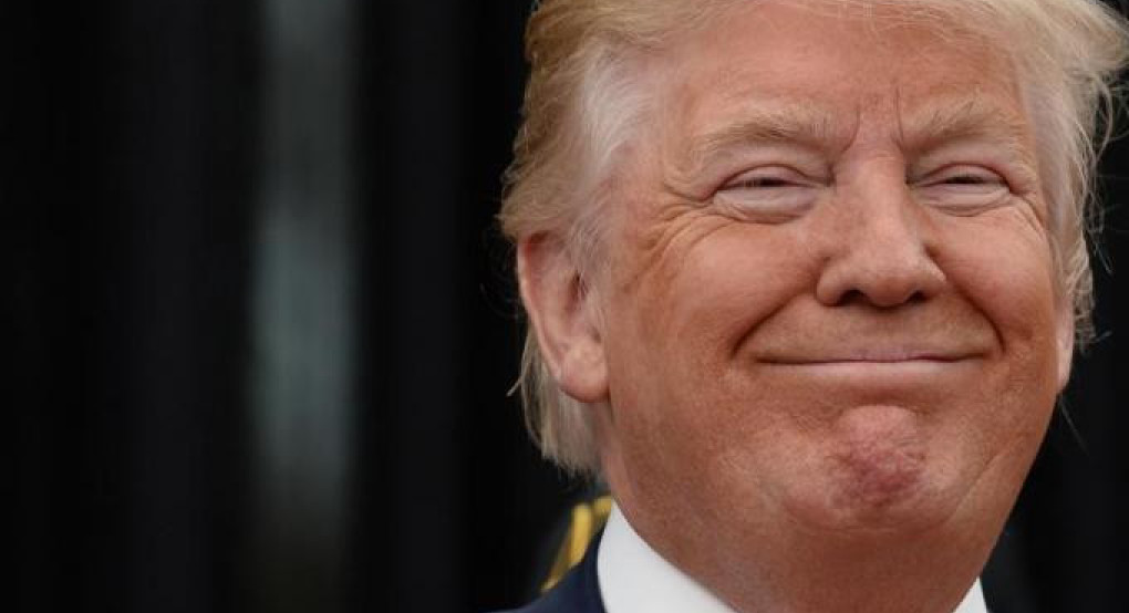 Ο Τραμπ ενδέχεται να επιβάλει δασμούς σε χώρες που δεν στηρίξουν το σχέδιό του για τη Γροιλανδία