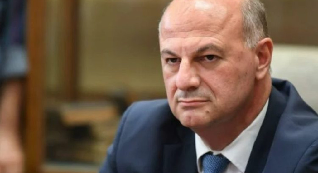 Τσιάρας για βανδαλισμούς τρακτέρ αγροτών που μετείχαν στον διάλογο: Δεν αποτελεί δείγμα δημοκρατίας – Προσχηματικές οι δικαιολογίες για άρνηση του διαλόγου με τον πρωθυπουργό