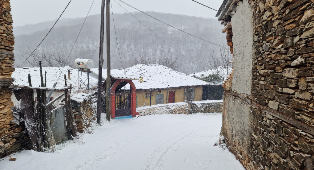 Χιονισμένος Αρχάγγελος Αλμωπίας: Ένα παραμυθένιο ορεινό τοπίο