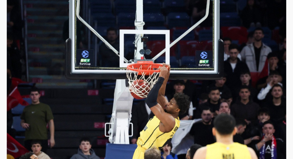 Αυτόχειρας ο Αυτοκράτορας στην Πόλη