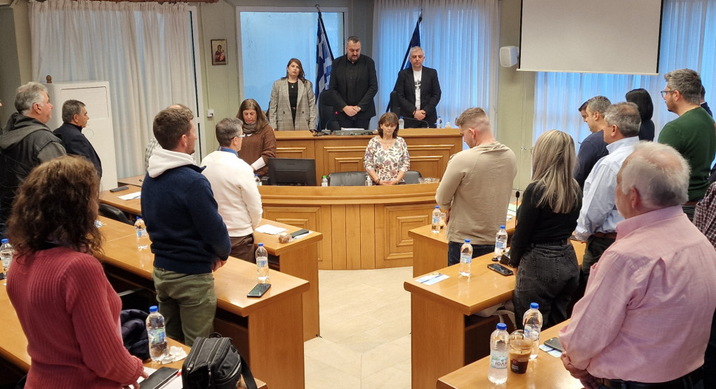 Τιμή στη μνήμη των θυμάτων ΠΑΟΚ και Βιολάντα με ενός λεπτού σιγή στο Δημοτικό Συμβούλιο Αλμωπίας