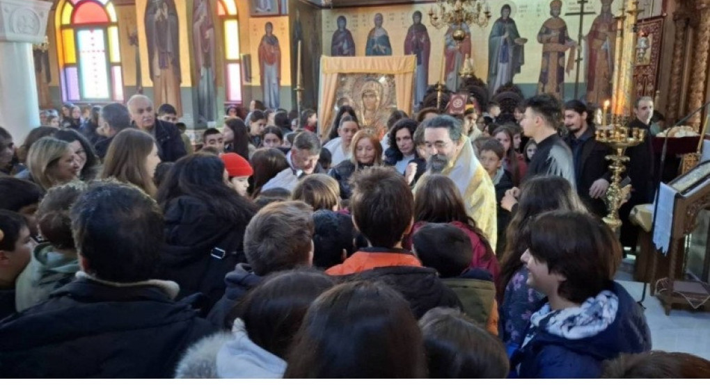 Ένας σύγχρονος Ιεράρχης δίπλα στα παιδιά – Ο Μητροπολίτης Καστορίας Καλλίνικος στην καρδιά της Παιδείας