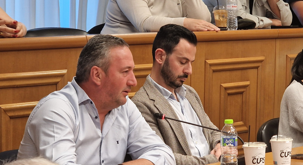 Έντονες αιχμές Χρήστου Μπάτση για τη διαδικασία διαφημίσεων στον Δήμο Αλμωπίας