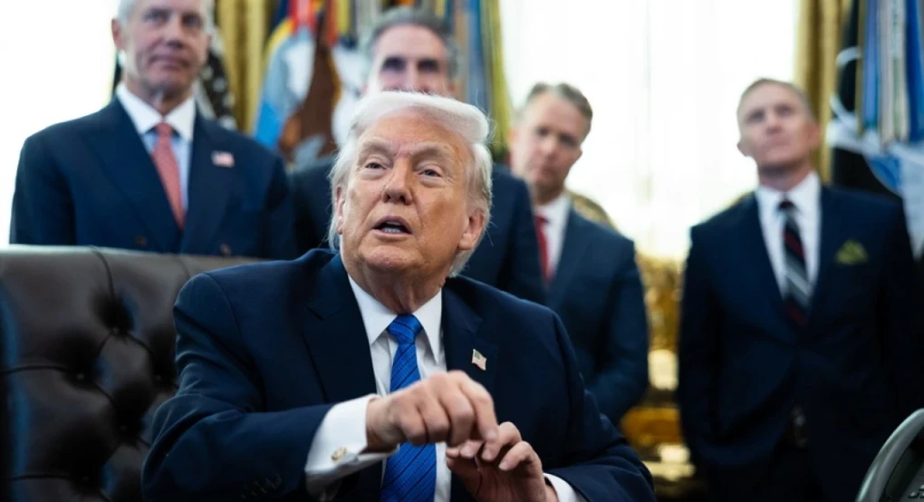 Μετά τις απειλές, ο Τραμπ πιστεύει ότι το Ιράν θέλει να «συνάψει μια συμφωνία»