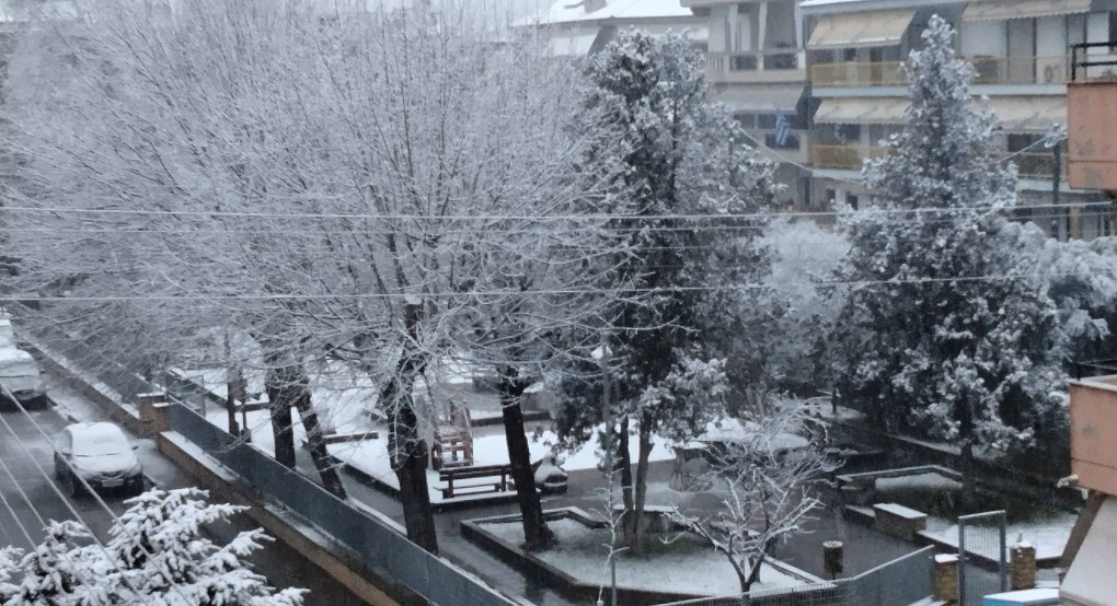 Η Αριδαία στα λευκά – Όμορφες εικόνες από τη χιονισμένη πόλη, κλειστά τα σχολεία