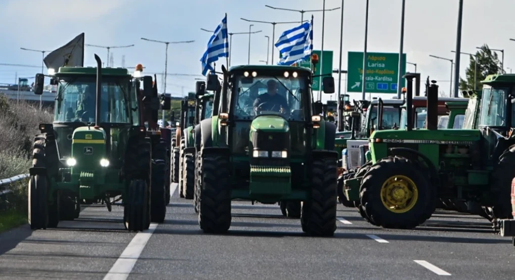 Κλιμακώνουν τις κινητοποιήσεις τους οι αγρότες – Ετοιμάζουν κάθοδο με τα τρακτέρ στην Αθήνα