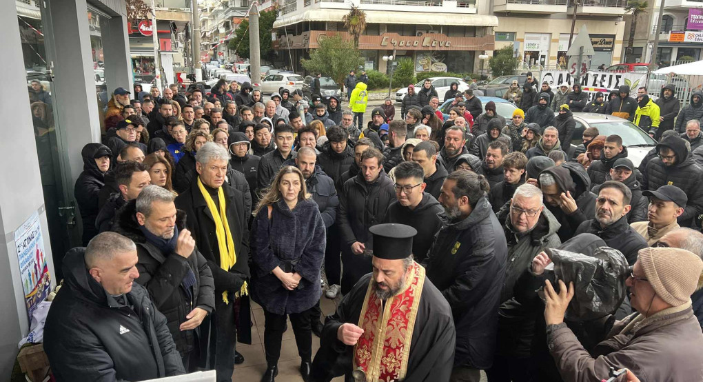 Με βαθιά συγκίνηση το τρισάγιο στη μνήμη του Άλκη Καμπανού