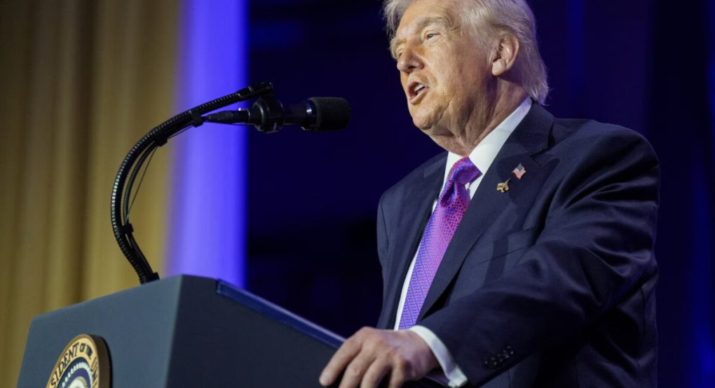 Τραμπ: Θέλει το όνομά του σε σιδηροδρομικό σταθμό και αεροδρόμιο, για να αποδεσμεύσει χρήματα για έργα