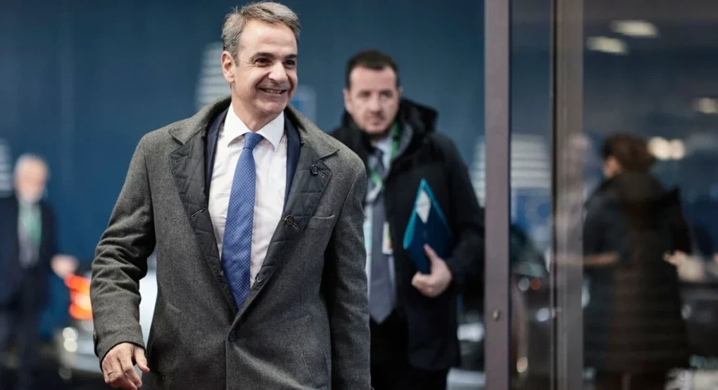 Καθυστερεί λόγω κακοκαιρίας η αναχώρηση Μητσοτάκη για Νταβός -Αγριεύει ο καιρός στην Αττική