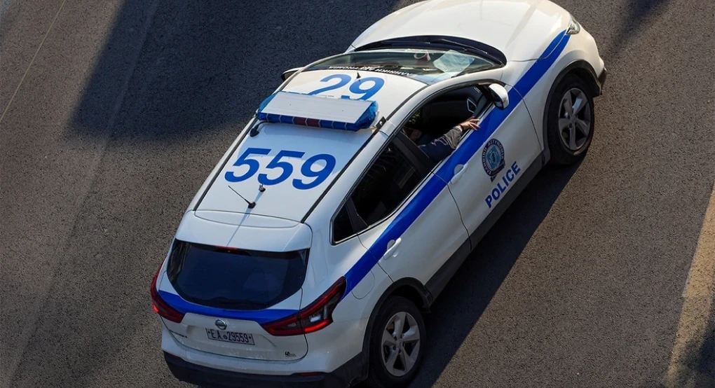 Άνδρας βρέθηκε χωρίς τις αισθήσεις του πάνω στην Αθηνών-Κορίνθου, στο ύψος των Αγίων Θεοδώρων