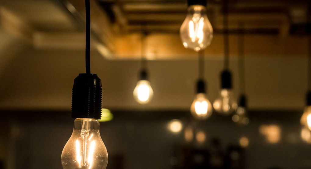 Ηλεκτρικό ρεύμα: Τα νέα χρωματιστά τιμολόγια -Τι ισχύει για το καθένα, πώς αποφεύγουμε τις παγίδες