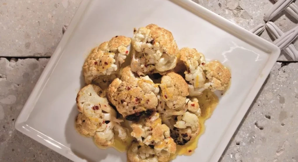 Ζεστή σαλάτα κουνουπιδιού