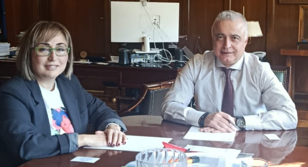 Στον Υφυπουργό Ανάπτυξης η Στέλλα Αραμπατζή