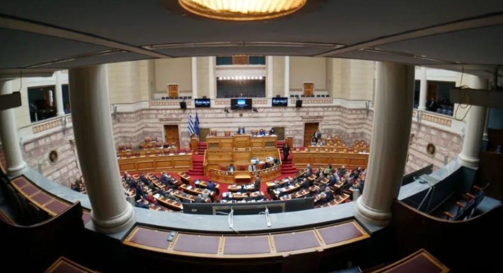 «Όχι» στην άρση ασυλίας του Κουτσούμπα, «ναι» για τον Μάντζο