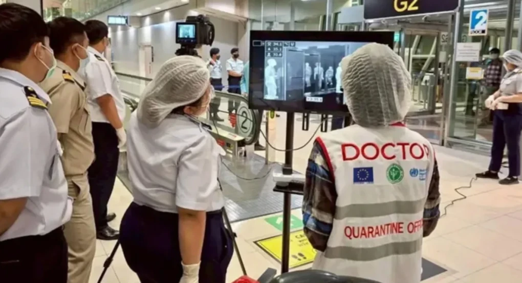 Aεροδρόμια εφαρμόζουν μέτρα τύπου COVID, καθώς εντοπίστηκε ιός νυχτερίδας με ποσοστό θνησιμότητας 75%