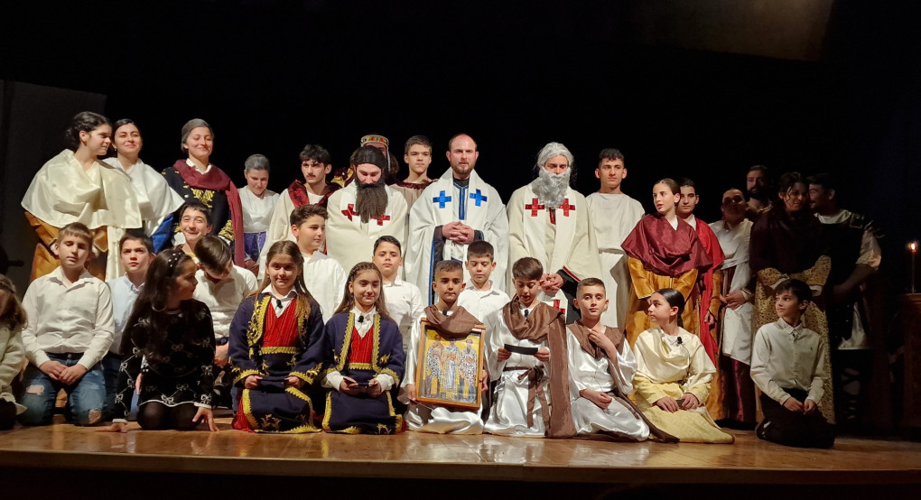 Οι τρεις ιεράρχες και οι μητέρες τους: Μια υπέροχη παράσταση απο την Θεατρική ομάδα του ΙΝ Αγίου Ιγνατίου Ριζοχωρίου