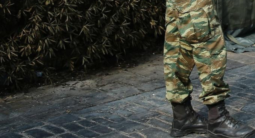 Αλλαγές στη στρατιωτική θητεία: 100€ αποζημίωση για παραμεθόριο - Όλοι στον στρατό ξηράς