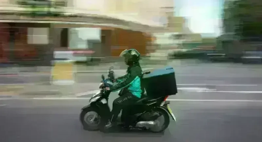 Απεργία σήμερα Τσικνοπέμπτη: Τι ισχύει με τα delivery