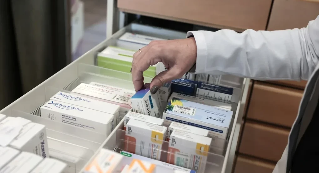 Από σήμερα η δωρεάν διάθεση φαρμάκων υψηλού κόστους από τα ιδιωτικά φαρμακεία