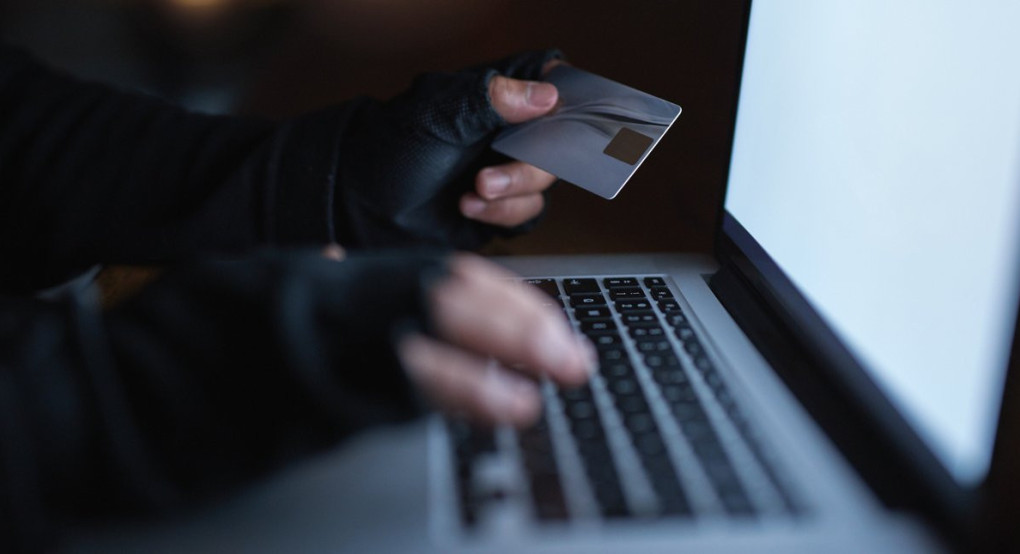 Σε έξαρση οι ψηφιακές απάτες με μαϊμού SMS και mail από ΑΑΔΕ, ΕΛΤΑ, Τράπεζες και Europol