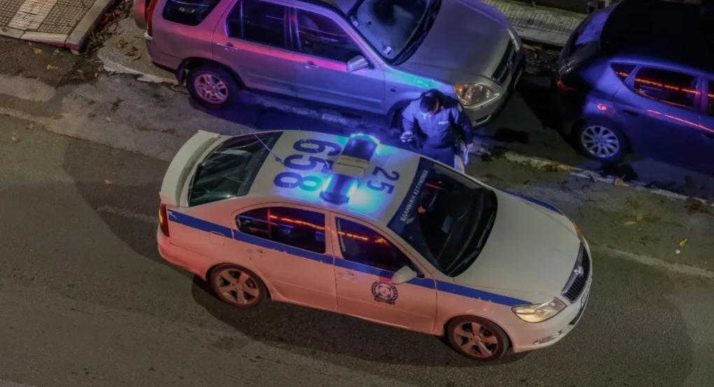 Τρόμος για δύο πεζούς στη Θεσσαλονίκη: Τους λήστεψαν υπό την απειλή γκλομπ και αλυσίδων, 3 συλλήψεις