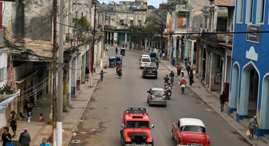 Ενεργειακή ασφυξία στην Κούβα: Αδειάζουν τα ρεζερβουάρ, κλείνουν θέρετρα και ακυρώνονται πτήσεις