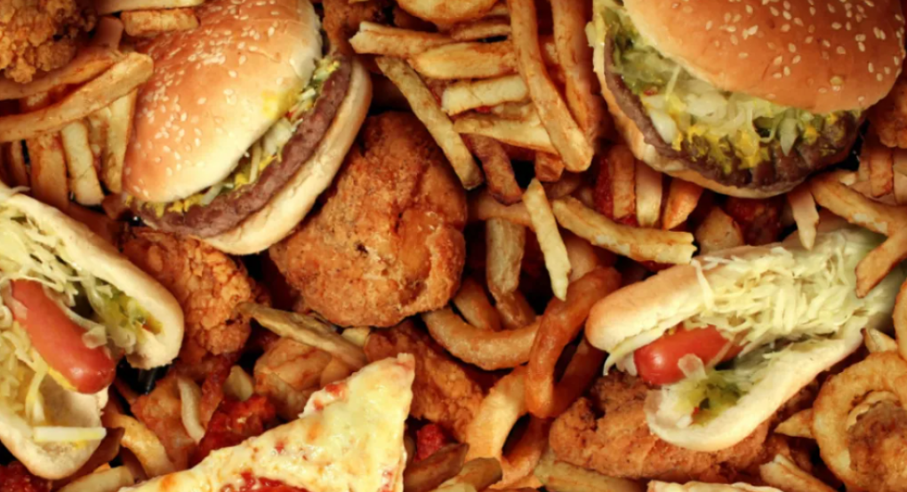 Η ανθυγιεινή διατροφή των παιδιών προκαλεί μακροχρόνιες αλλαγές στον εγκέφαλο