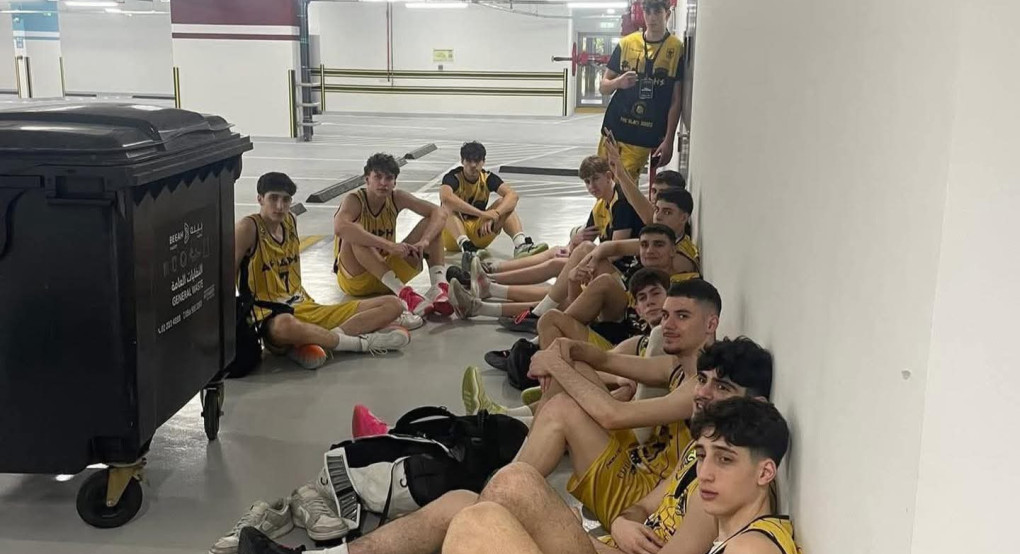 Οι σκέψεις μας με την αποστολή του Άρη στο Άμπου Ντάμπι – Μεταφέρονται στο ξενοδοχείο υπό τον ήχο εκρήξεων