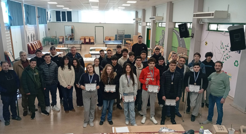 Σημαντικές διακρίσεις μαθητών του 2ου ΓΕΛ Έδεσσας στο Σκάκι!