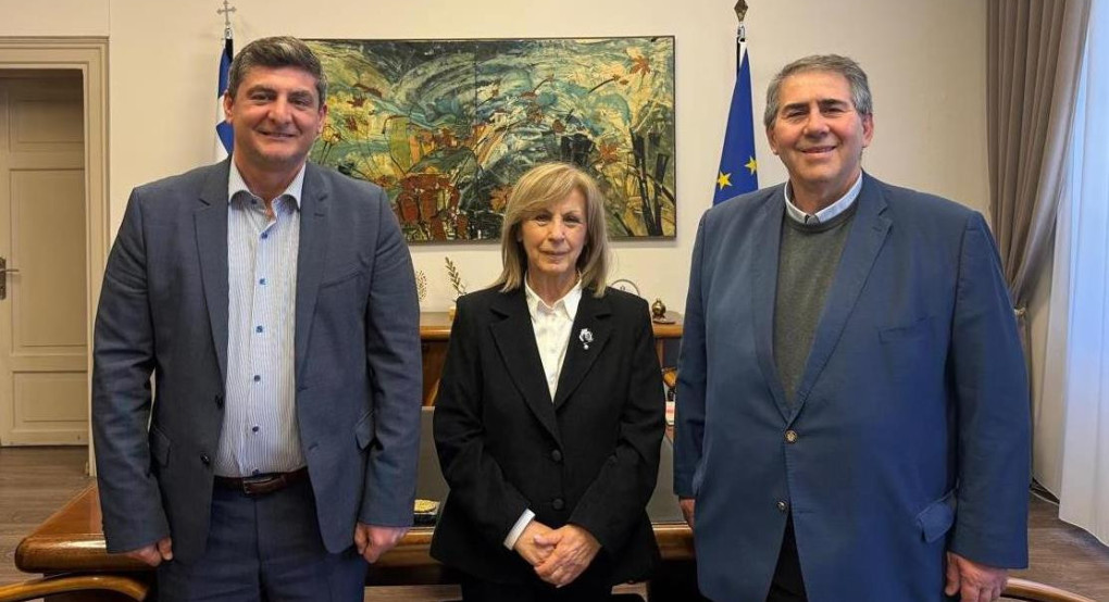 Συνάντηση εργασίας του Δημάρχου Πέλλας Στ. Φουντουκίδη με την Περιφερειάρχη Κεντρ. Μακεδονίας Αθ. Αηδονά