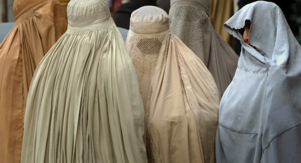 Η Ελλάδα εξετάζει την απαγόρευση της μπούρκας – Τί ισχύει στην υπόλοιπη Ευρώπη