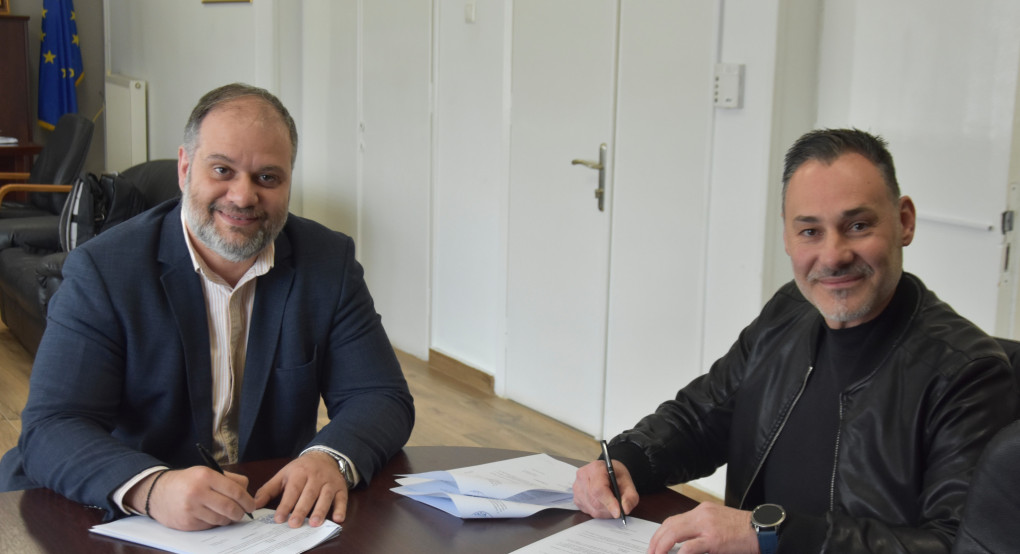 Υπογραφή σύμβασης για την προμήθεια ολοκληρωμένου συστήματος έξυπνου φωτισμού στον Δήμο Ηρωικής Πόλεως Νάουσας