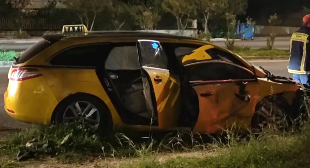 Τροχαίο στη Βούλα: Νεκρή η 58χρονη οδηγός ταξί που συγκρούστηκε με ΙΧ στην παραλιακή