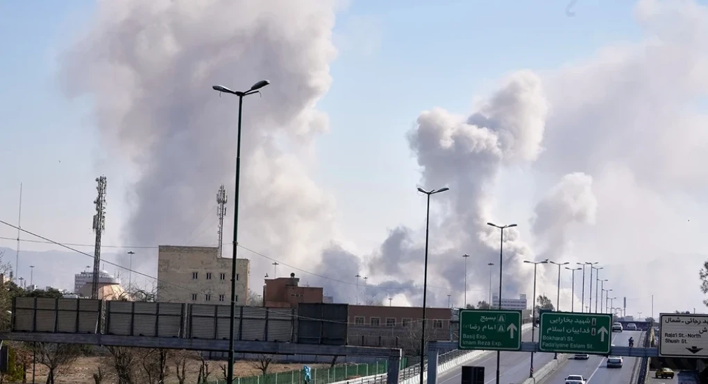 «Ο διάβολος είναι νεκρός» – Ποιος είναι ο Ασαντολάχ Μπαντφάρ που φέρεται να σκοτώθηκε στο Ιράν