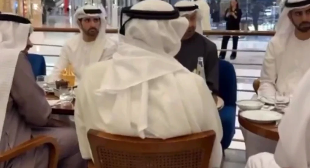 Εν μέσω αναχαιτίσεων drones, οι ηγέτες των Ηνωμένων Αραβικών Εμιράτων πήγαν για καφέ σε mall