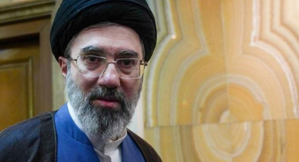 Μοτζτάμπα Χαμενεΐ: «Τραυματίστηκε σοβαρά, μεταφέρθηκε στη Μόσχα για επείγουσα επέμβαση»