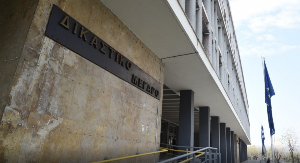 Αποκαλυπτική η έκθεση του Ιατροδικαστή: “τουλάχιστον 30 χτυπήματα με αιχμηρά αντικείμενα (μαχαίρι, σφυρί, γκλομπ) και φέρει πολλαπλά τραύματα σε όλο το σώμα του”.