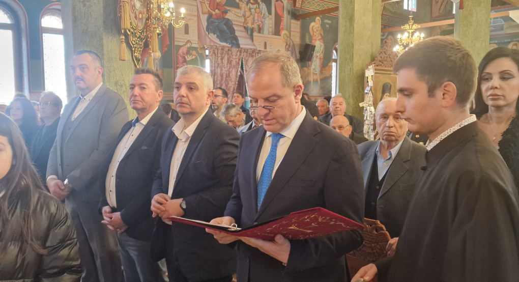 Ο Διονύσης Σταμενίτης στους εορτασμούς της Αριδαίας για την 25η Μαρτίου – Απήγγειλε το «Πιστεύω»