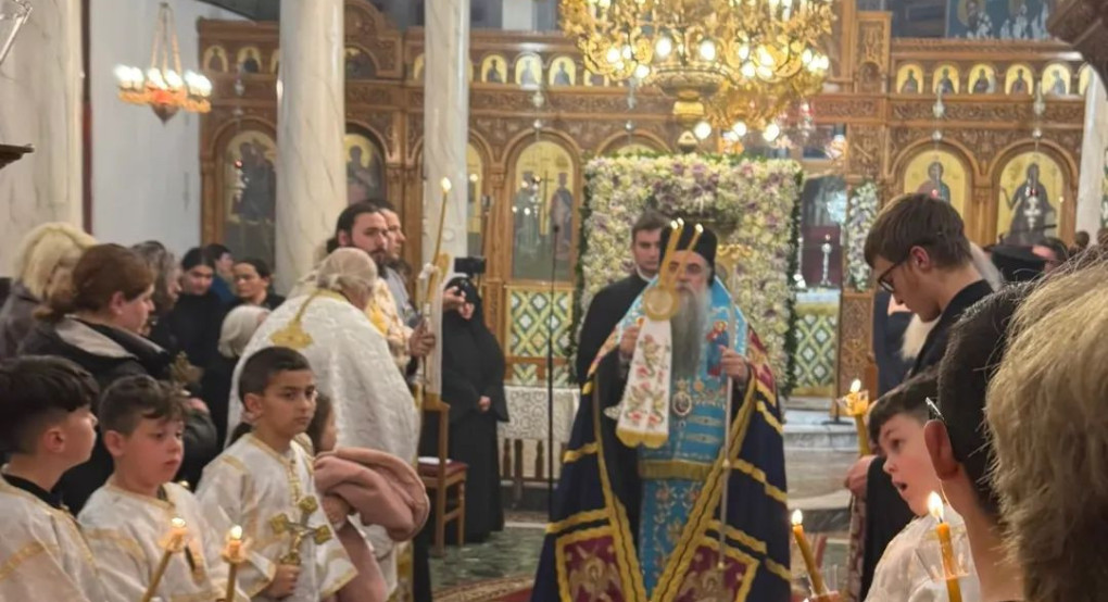 Με λαμπρότητα η υποδοχή της Τιμίας Κάρας της Αγίας Υπομονής στα Γιαννιτσά – Κεντρική η παρουσία του Θεοφιλεστάτου Επισκόπου Αλμωπίας