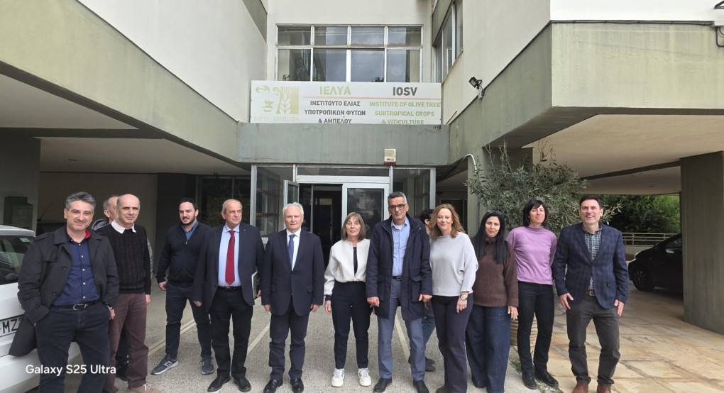 Ο ΥφΑΑΤ Γιάννης Ανδριανός στο Ινστιτούτο Ελιάς, Υποτροπικών Φυτών και Αμπέλου του ΕΛΓΟ-ΔΗΜΗΤΡΑ στα Χανιά