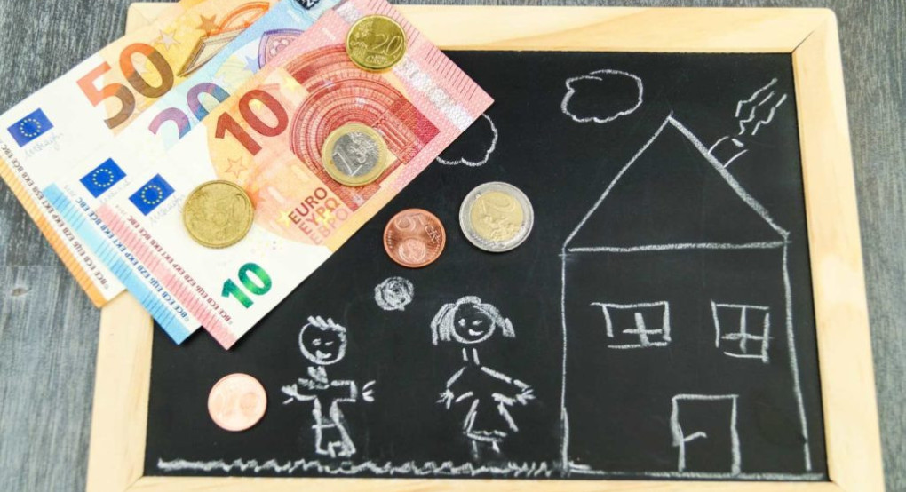 Επίδομα παιδιού: Πότε θα μπουν τα χρήματα στους λογαριασμούς σας