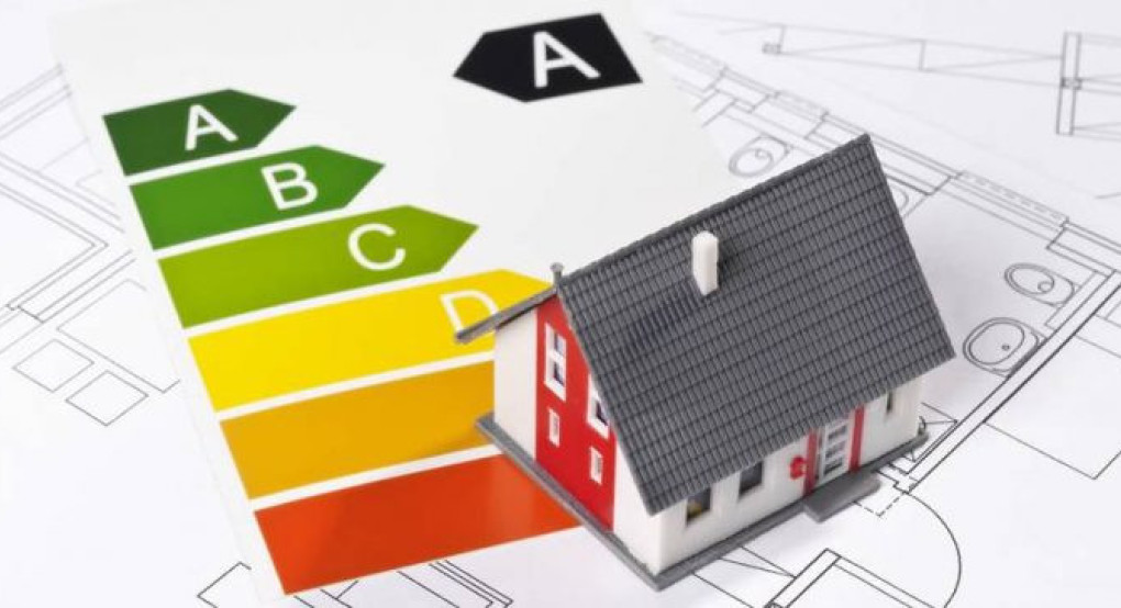 Νέο διπλό Εξοικονομώ: Τι προβλέπει, ποια τα εισοδηματικά κριτήρια