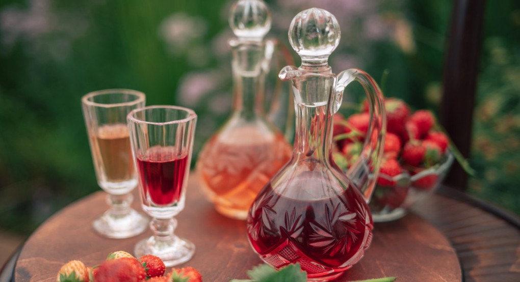 Πώς φτιάχνουμε λικέρ φράουλα