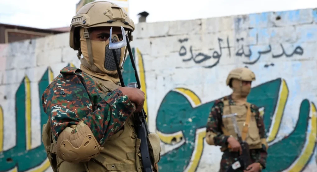 Τι σημαίνει η είσοδος των Χούθι στον πόλεμο: Οι συνέπειες για τη σταθερότητα στη Μέση Ανατολή και το διεθνές εμπόριο