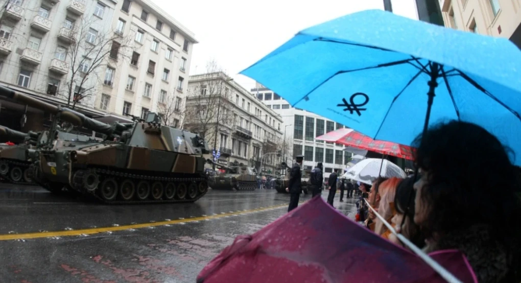 Καιρός: Άστατος όλη την εβδομάδα και ψιλόβροχο την 25η Μαρτίου, πού θα χρειαστεί ομπρέλα στις παρελάσεις