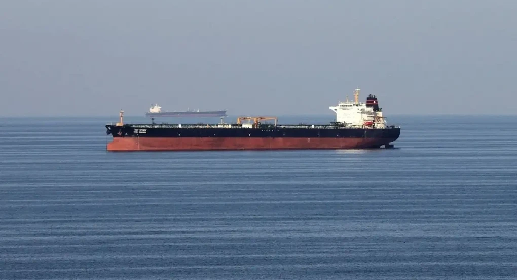 Κερδισμένο το ιρανικό πετρέλαιο, πωλείται με «μπόνους» για πρώτη φορά από το 2022