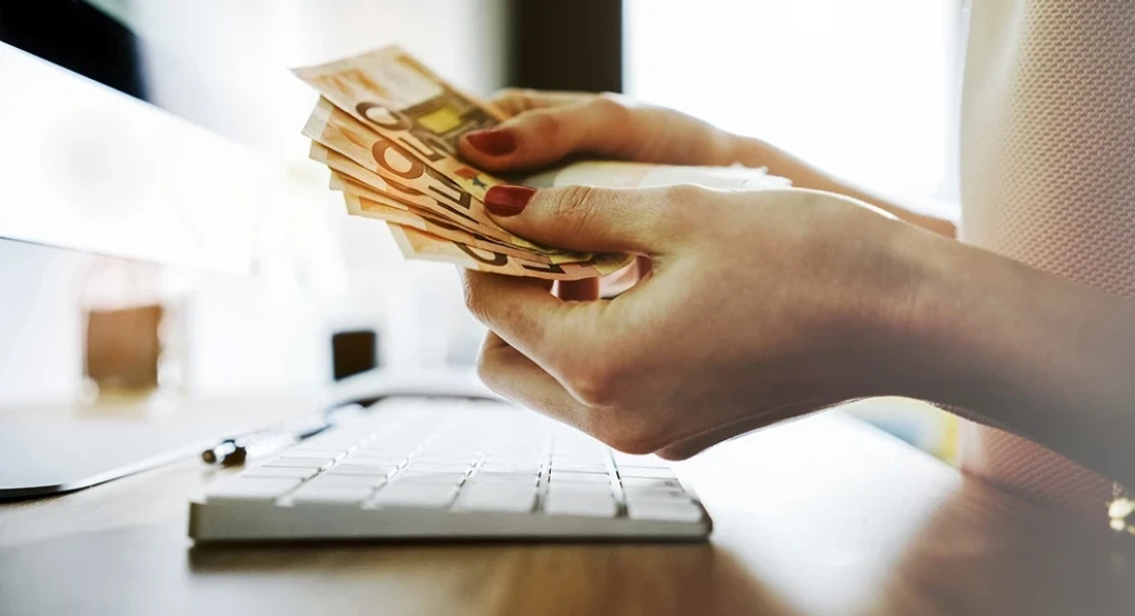 Youth Pass 2026: Ανοίγει η πλατφόρμα των αιτήσεων για τα 150 ευρώ σε νέους 18 και 19 ετών